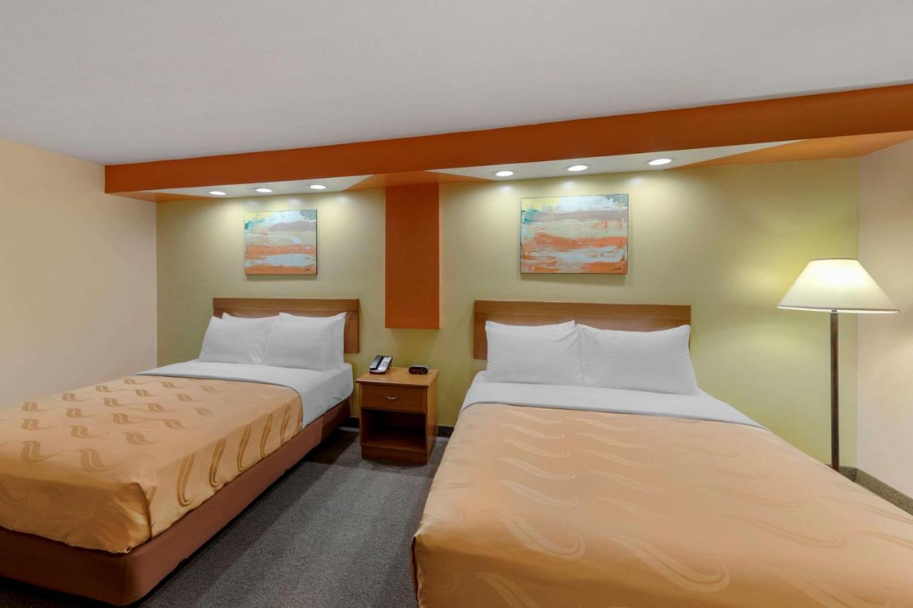 Quality Inn Hamilton Bagian luar foto
