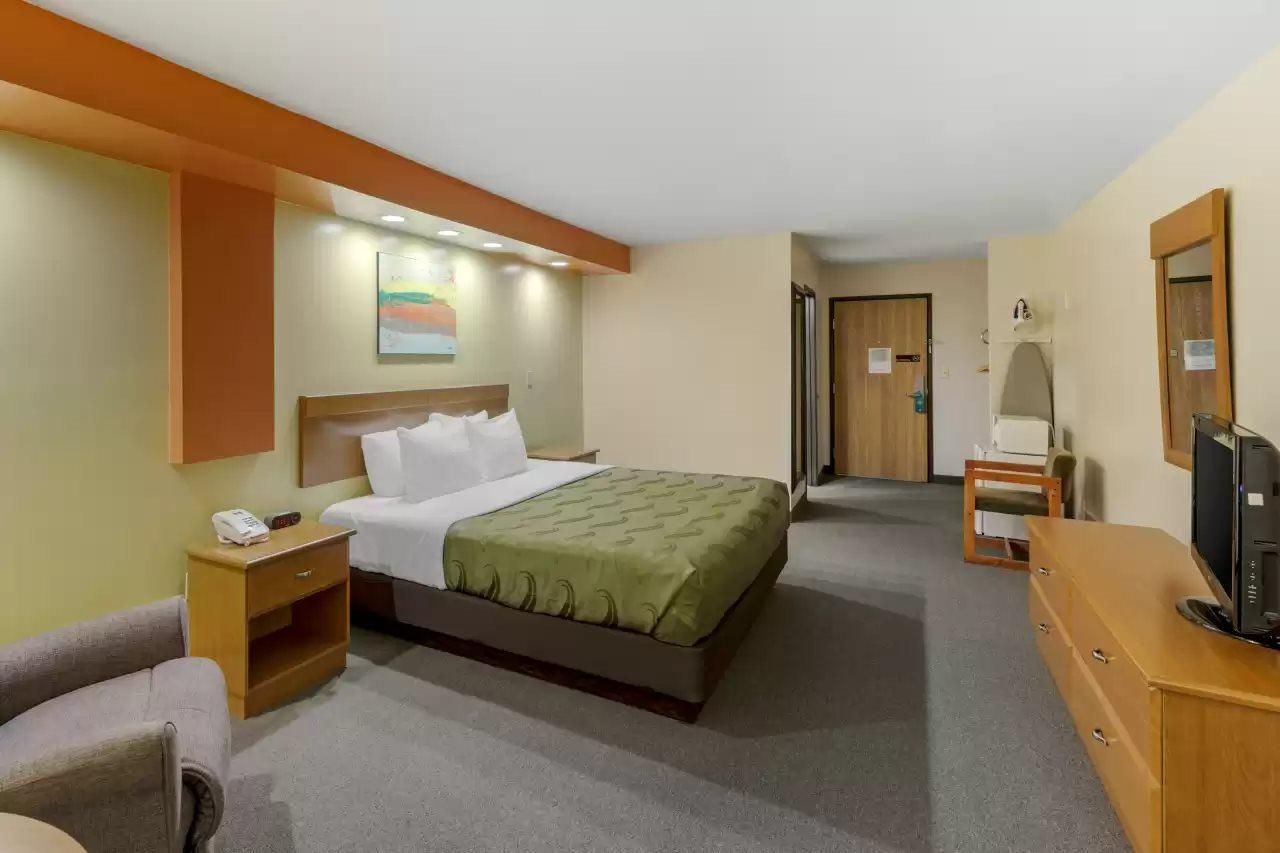 Quality Inn Hamilton Bagian luar foto