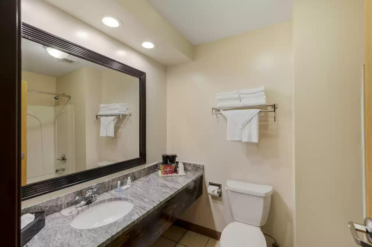 Quality Inn Hamilton Bagian luar foto